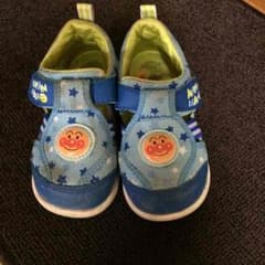 アンパンマン 靴 引っ越しの為売り尽くし！値下げ受付のサムネイル