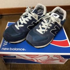 ニューバランス 574 スニーカーのサムネイル