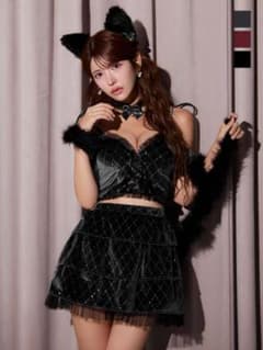 ☆美品☆sugar キャットオフショルビジューセットアップ XSブラックのサムネイル