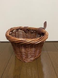 籐・ラタン製　小さなバスケットのサムネイル
