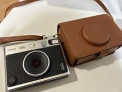 FUJIFILM Instax Mini Evo カメラケース付きのサムネイル