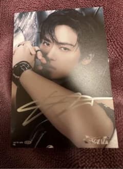 straykids オフイベ リノ サイン GIANT straykids オフイベ リノ サイン GIANT | Mercari