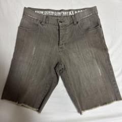 KR3W DENIM COMPANY ハーフパンツ グレー 32のサムネイル