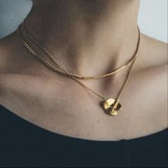【Deuxieme Classe】ゴールドモダンネックレスのサムネイル