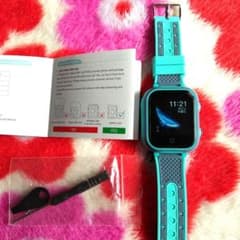 キッズスマートウォッチLT21、自撮りカメラ・懐中電灯・防水機能……付きのサムネイル