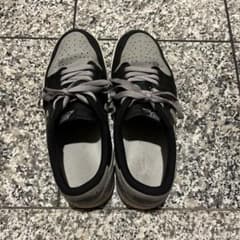 NIKE AIR JORDAN 1 LOW スニーカーのサムネイル