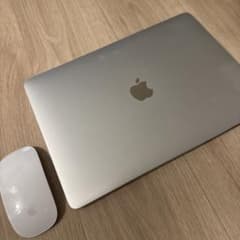 MacBook Air 2020のサムネイル