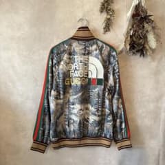 極美品✨ GUCCI× THE NORTH FACE コラボ トラックジャケットのサムネイル