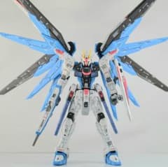 RG フリーダムガンダム 塗装 完成品 バンダイ ガンプラ 1/144 RG フリーダムガンダム 塗装 完成品 バンダイ ガンプラ 1/144 - メルカリ