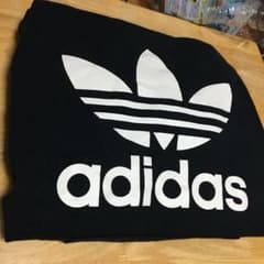 adidas パーカーのサムネイル