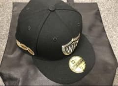 【激レア】newera ワーナー・ブラザーズ 100周年記念キャップのサムネイル