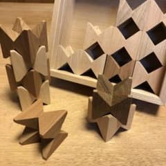 貴重な無垢材の積み木、パズル、ブロック/40mm、16ピース 木箱付き 
