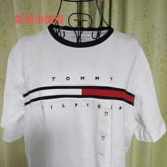 【新品】TOMMYHILFIGER　メンズTシャツ　白　トミーヒルフィガーのサムネイル