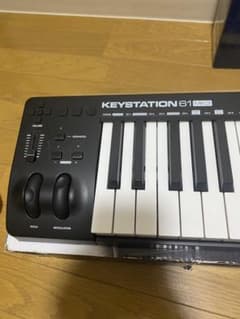 M-AUDIO Keystation 61 MK3 MIDIキーボードのサムネイル