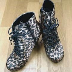美品ヒョウ柄レディースブーツ／LLのサムネイル