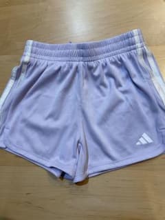 adidas キッズ ハーフパンツ　140-150cmのサムネイル