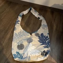 LaKaori 花柄ショルダーバッグのサムネイル