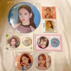 TWICE ナヨン 缶バッジ まとめ売り - メルカリ