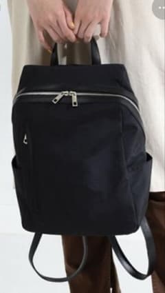 美品　Ray BEAMS/ナイロン フェイクレザー リュック ブラックのサムネイル