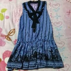 アクシーズ:お城柄ワンピースのサムネイル