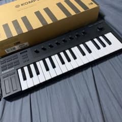 KOMPLETE Kontrol M32のサムネイル