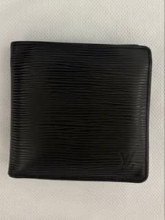 Louis Vuitton ルイヴィトン　 二つ折り財布 黒 エピのサムネイル