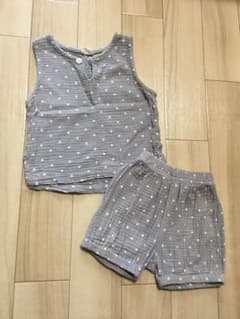 韓国子供服 星柄グレーセットアップ 90のサムネイル