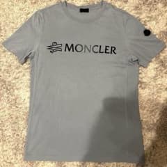 MONCLERモンクレール フェルトロゴ Tシャツブルーグレー グラデーション MONCLERモンクレール フェルトロゴ Tシャツブルーグレー