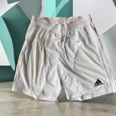 adidas サッカー　ハーフパンツ ホワイト Mサイズのサムネイル