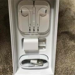 iPhone純正アクセサリーのサムネイル