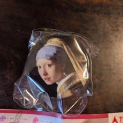 名画のお菓子缶　ガチャガチャ　フェルメールのサムネイル