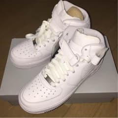 NIKE AIR FORCE1のサムネイル