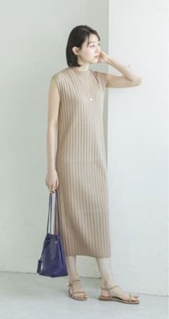 ワイドリブスリーブレスニットワンピースのサムネイル