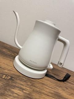 バルミューダ 電気ケトル ザ・ポット ホワイトのサムネイル