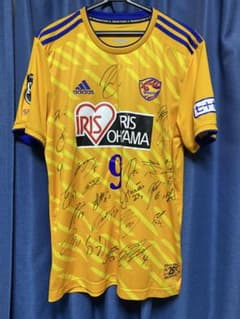 ベガルタ仙台　ハモン・ロペス選手(#9) サイン入りユニフォーム ベガルタ仙台 ハモン・ロペス選手(#9) サイン入りユニフォーム - メルカリ