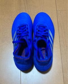 ★値下げ★［未使用］アディダス　プレデター　サッカースパイク　21.5 青のサムネイル