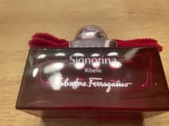 Salvatore Ferragamo Signorina Ribelleのサムネイル