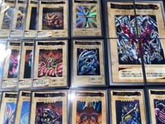 遊戯王 バンダイ 青眼の白竜 死者蘇生 三体連結 まとめ売り - メルカリ