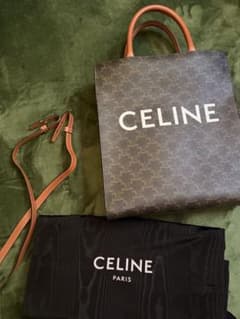 セール⭐︎美品　CELINE トリオンフ キャンバス トートバッグのサムネイル