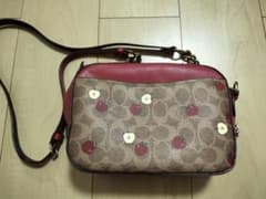 コーチ COACH ショルダーバッグ シグネチャー アップル りんご柄 
