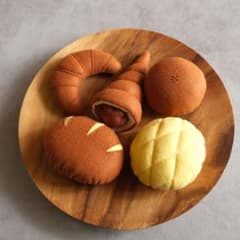 【専用ページ】焼き立てパン6点セット フェイクパン フェルト おままごと 焼き立てあまいパンの5点セット フェイクパン フェルト おままごと