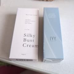 な*な様 Silky Bust Cream ＆ホワイトパワーセラム売りのサムネイル