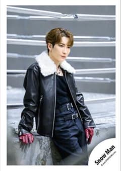 渡辺翔太　48枚❄︎ THE BEST MV&ジャケ写オフショット　公式写真 SnowMan 【BANG‼︎】etc MV&ジャケ写 渡辺翔太【356】 - メルカリ