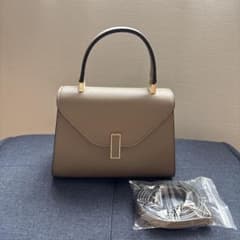 valextra イジィデ風　本革ハンドバッグのサムネイル