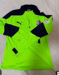 セレッソ大阪PUMA サッカーウェア 蛍光グリーン/ネイビー セレッソ大阪PUMAサッカーウェア 蛍光 グリーン/ネイビー - メルカリ