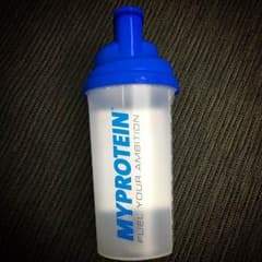 新品未使用 大容量 700ml MYPROTEIN マイプロテイン シェイカーのサムネイル