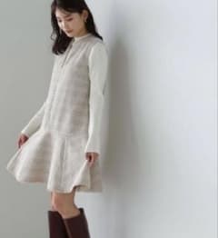 【美品】ナチュラルビューティーベーシック ミックスツイード ミニワンピースのサムネイル