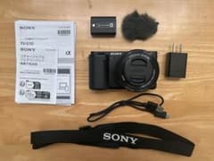 SONYミラーレスカメラ ZV-E10 レンズキット E 16-50mm＋付属品 - メルカリ