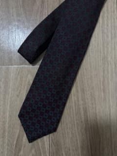 GUCCI Old Gucci Tie, Black and Red All-Over Pattern