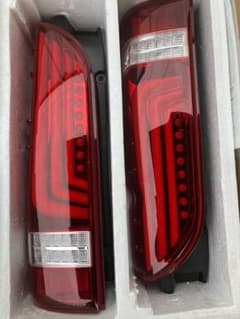 ハイエース　ヴァレンティテールランプ❗️のサムネイル